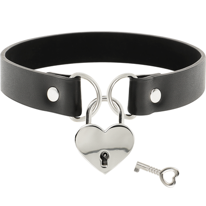 NOVA GIRL sextoys : collier en cuir noir coeur avec serrure